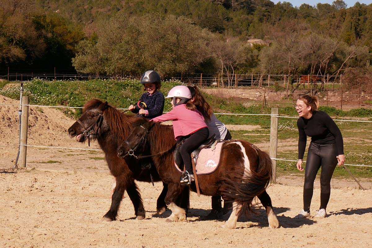 Le poney, activité sportive et ludique, Domaine équestre de Maruejols